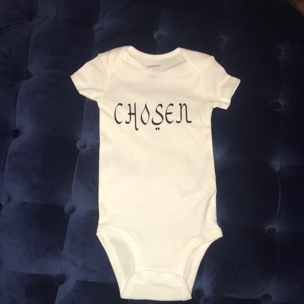 CHOSEN TEE